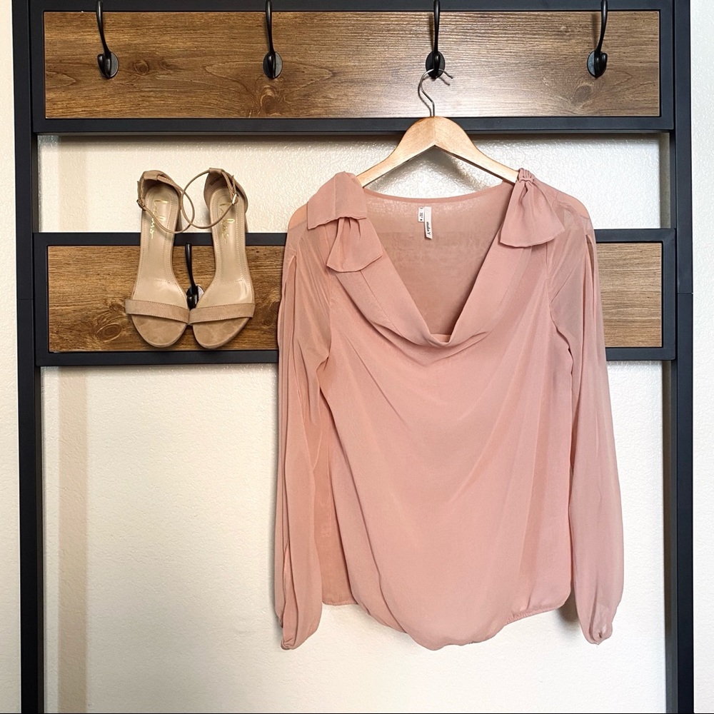 Light Pink Blouse With Slit Sleeves